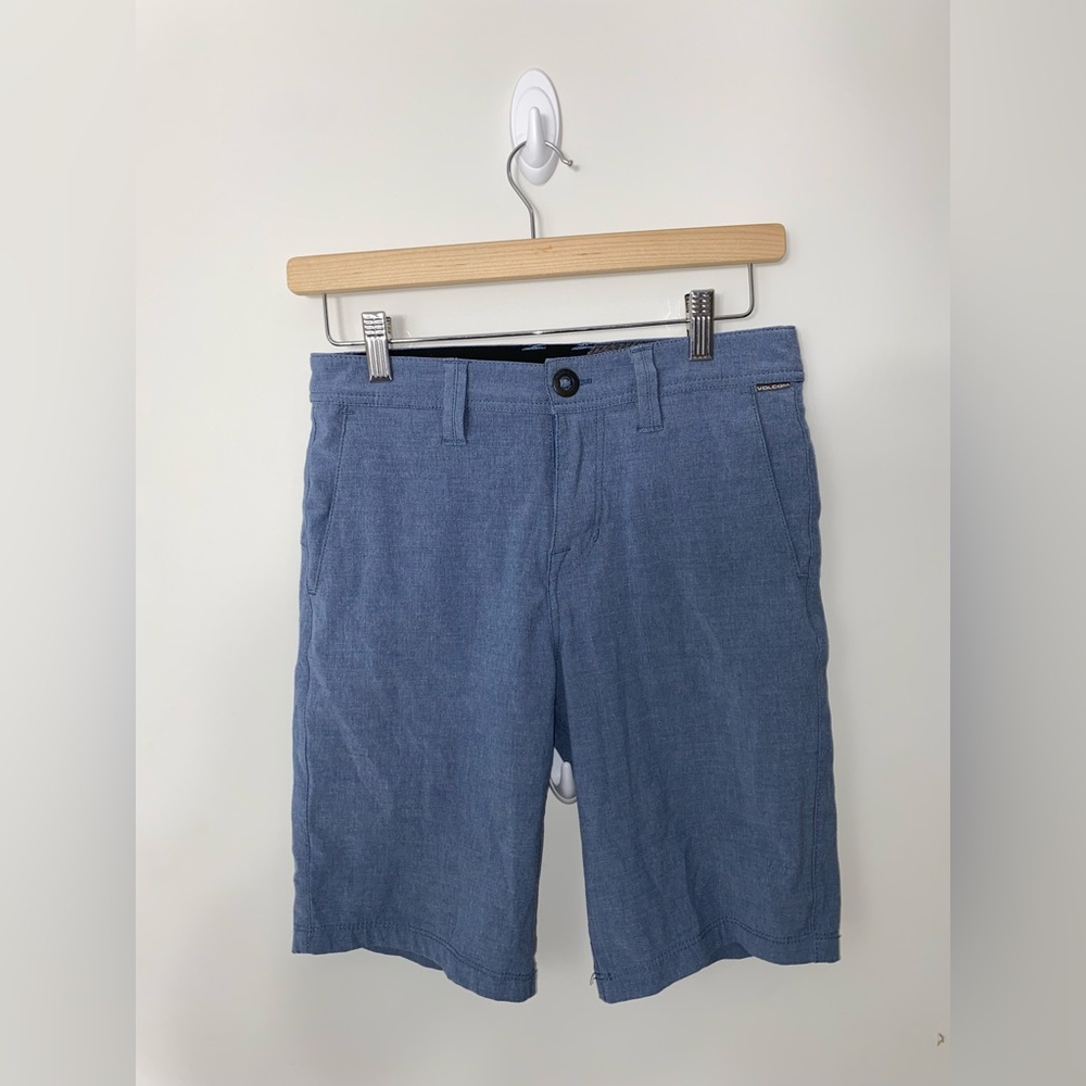 Men’s Volcom casual shorts